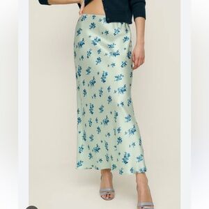 Reformation Layla Silk Skirt Sz 2 Leonie (sold out color) EUC